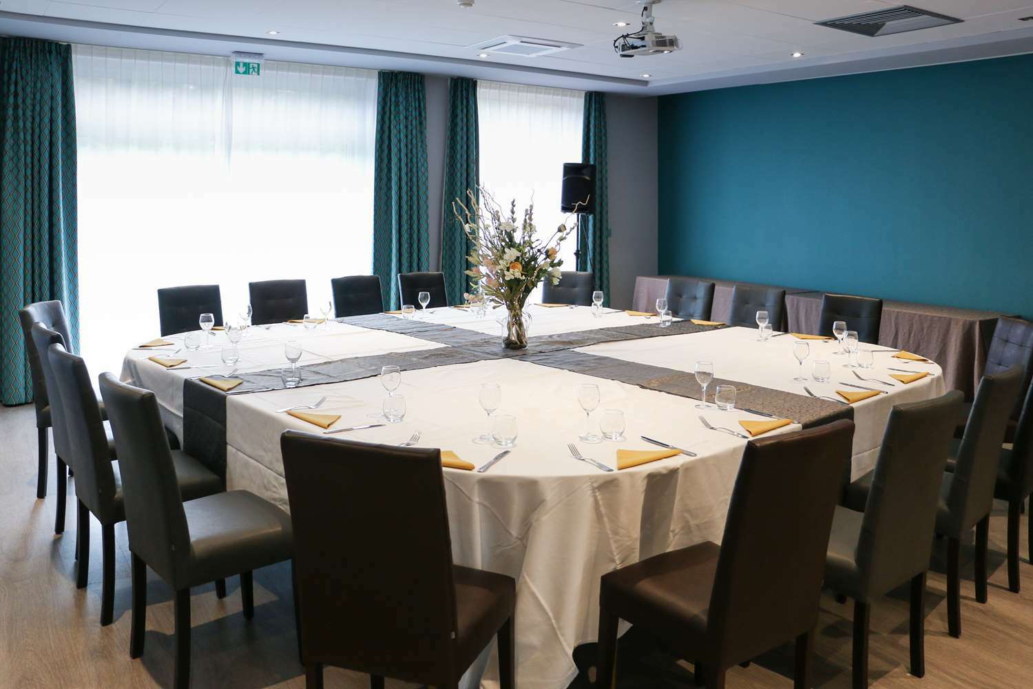 Best Western Plus Hotel Admiral La Tour-de-Salvagny Eksteriør billede